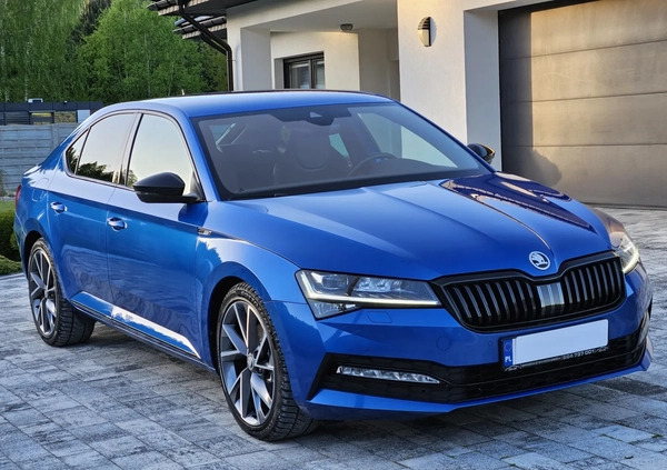 Skoda Superb cena 137700 przebieg: 63230, rok produkcji 2021 z Kielce małe 742